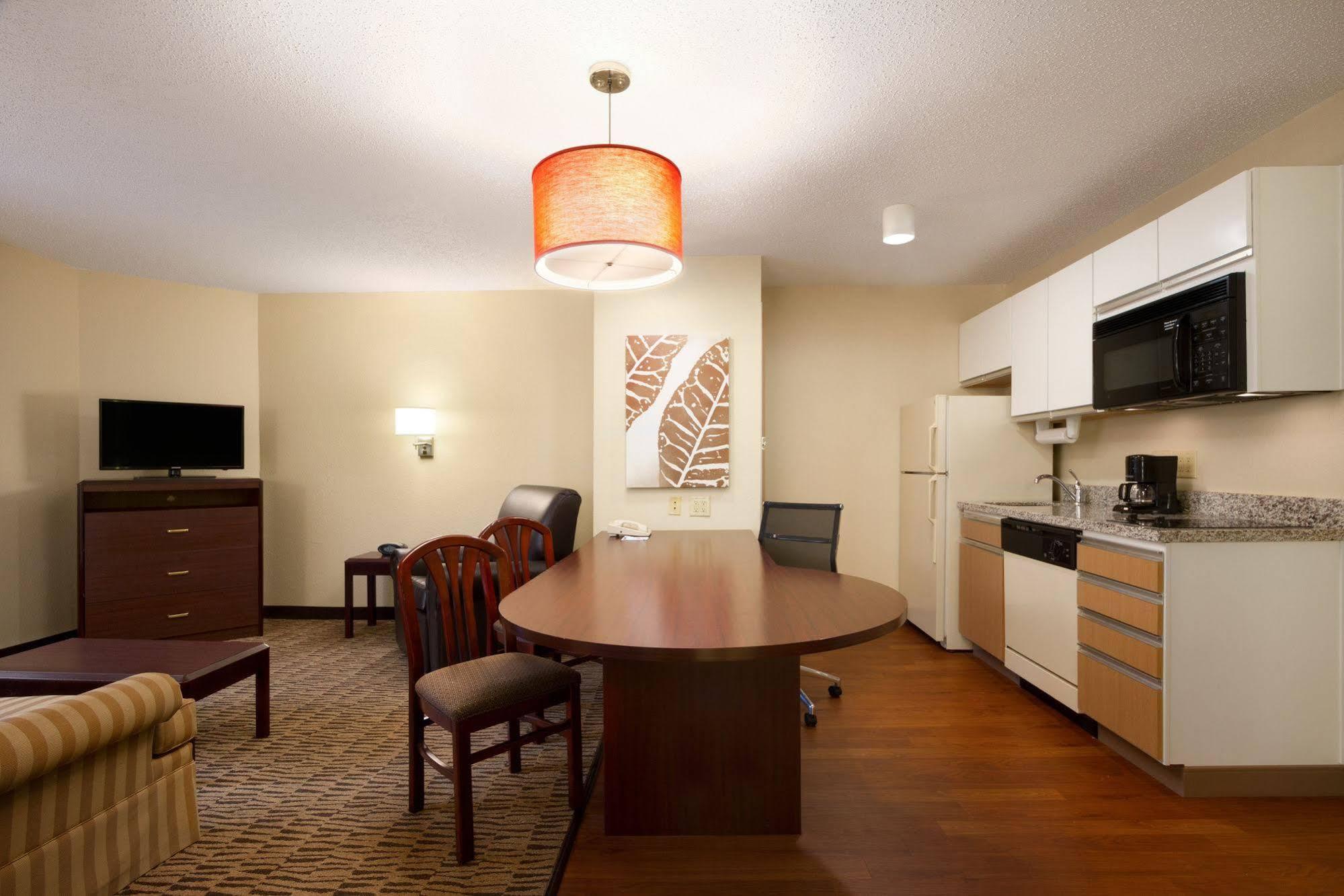 Mainstay Suites Raleigh - Cary エクステリア 写真