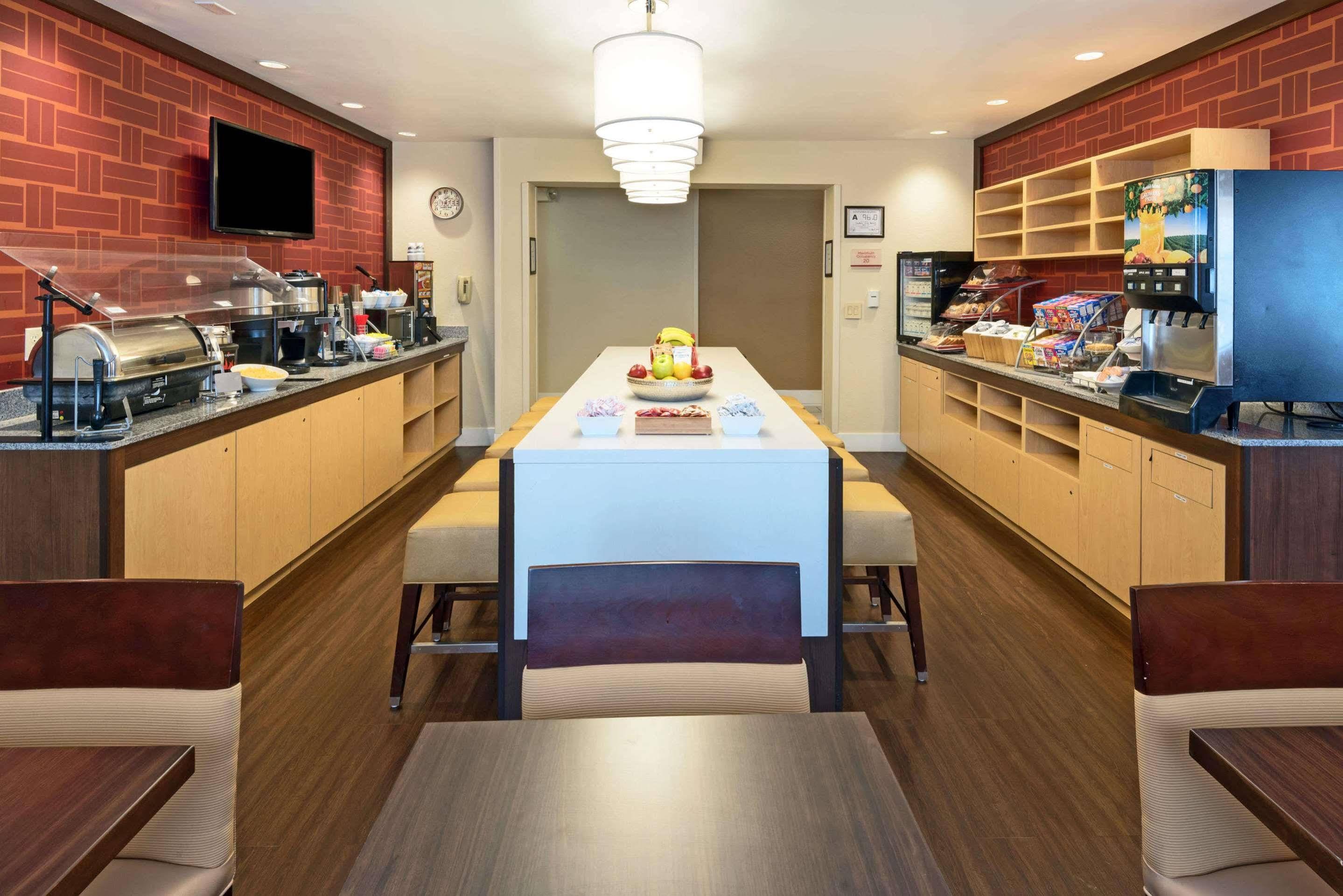Mainstay Suites Raleigh - Cary エクステリア 写真