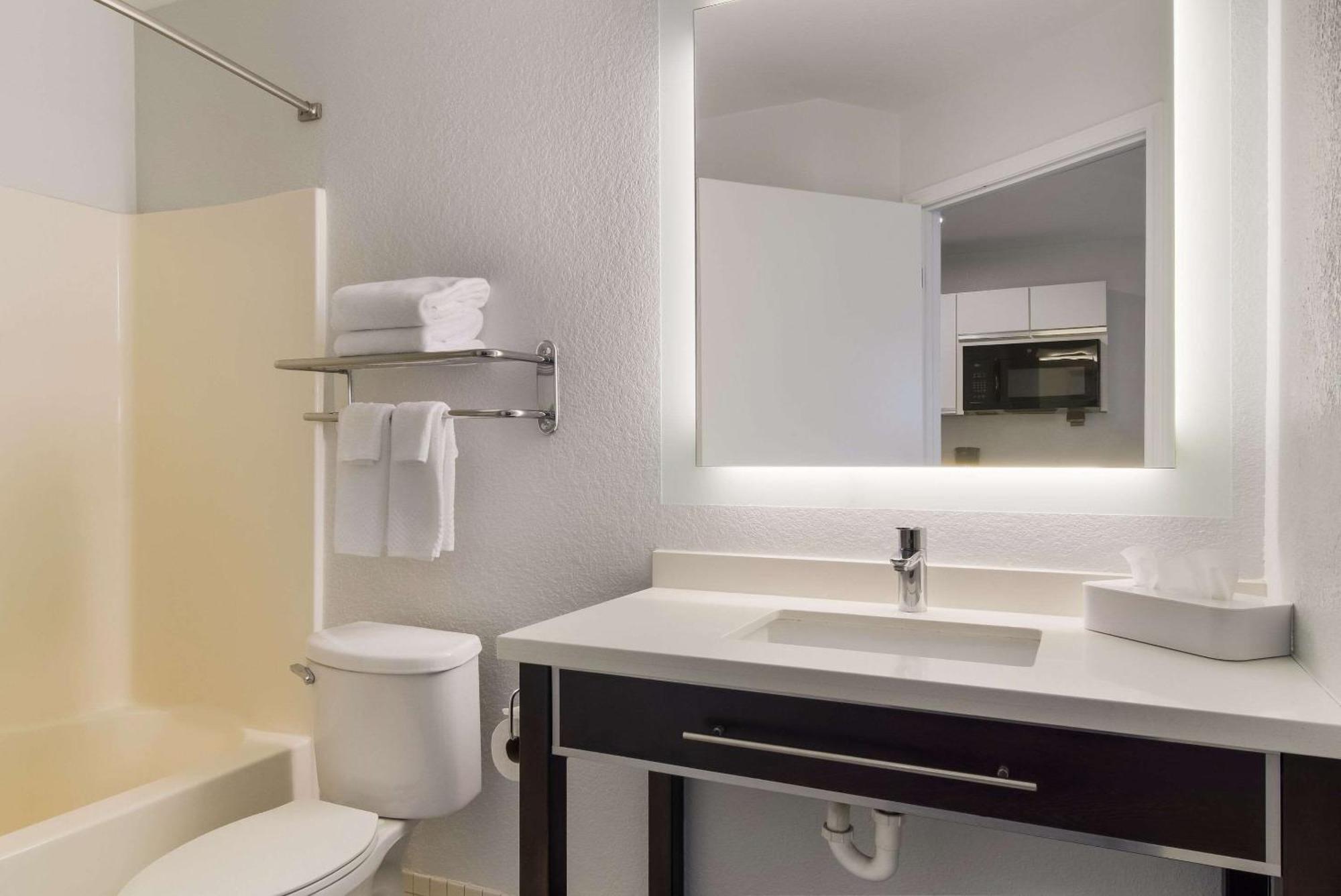 Mainstay Suites Raleigh - Cary エクステリア 写真