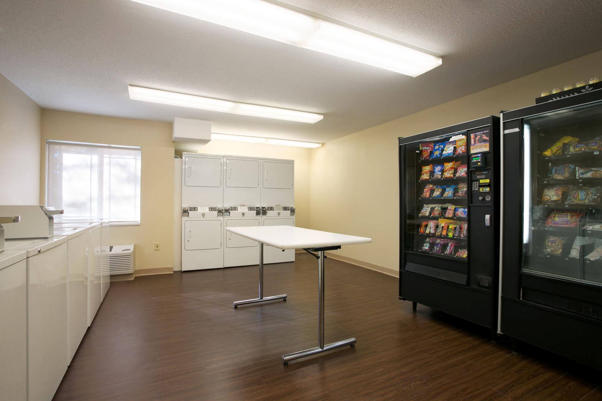 Mainstay Suites Raleigh - Cary エクステリア 写真